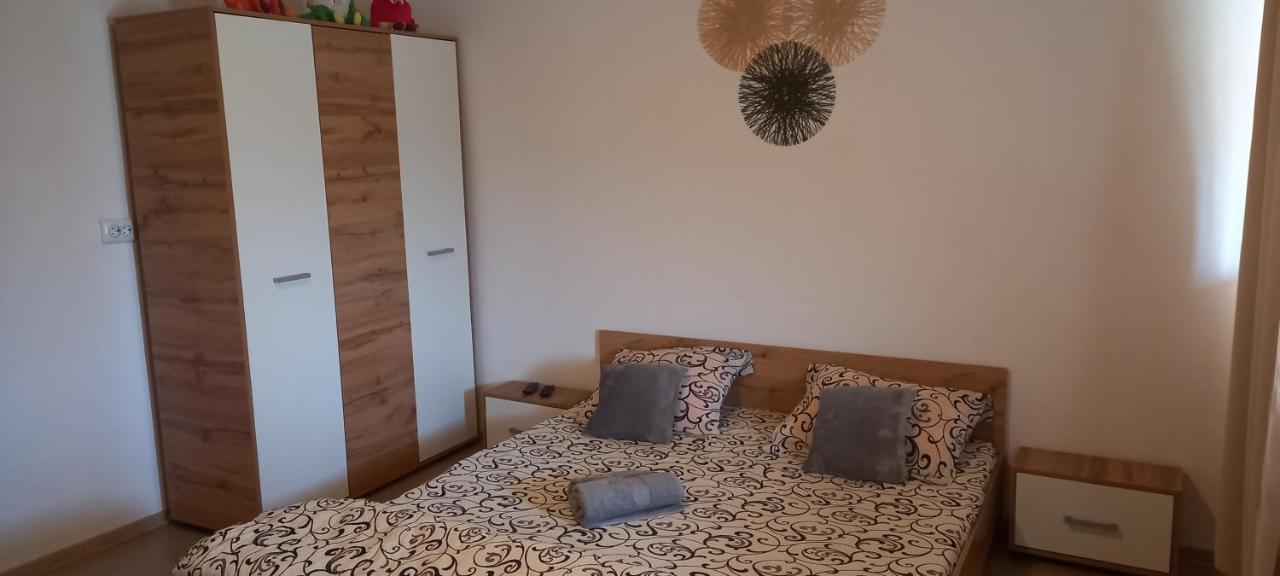 Willa Casa Claudiu Ieşelniţa Zewnętrze zdjęcie